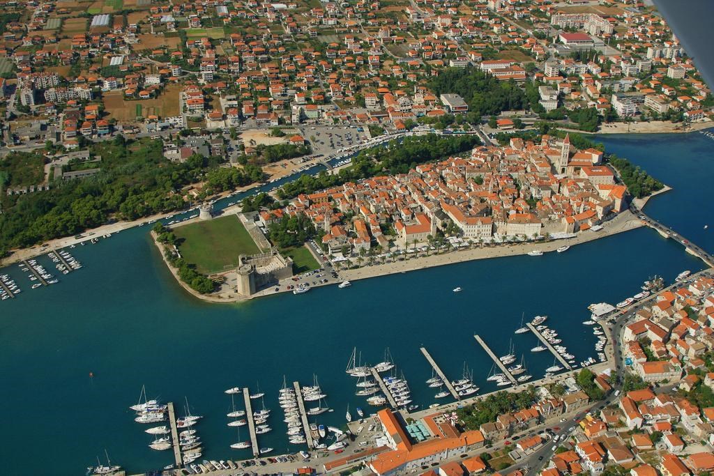 Trogir: General view