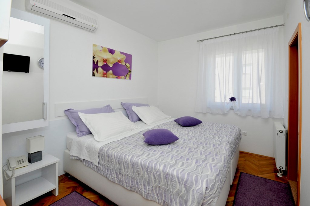 Apartmani Trogir: Room Double or Twin ECONOMY