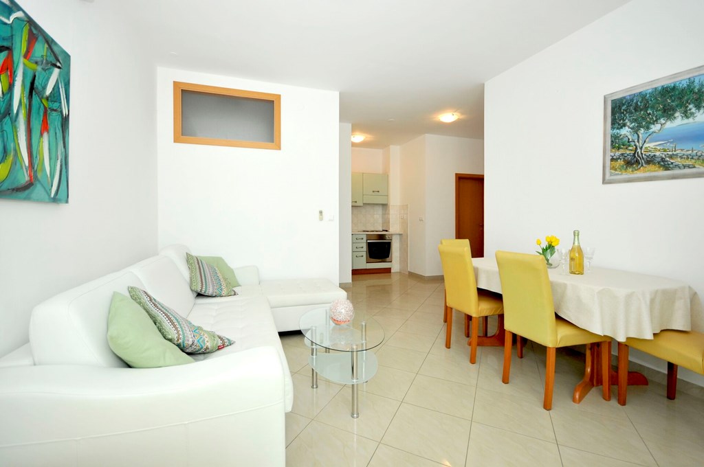 Apartmani Trogir: Room APARTMENT TWO BEDROOMS