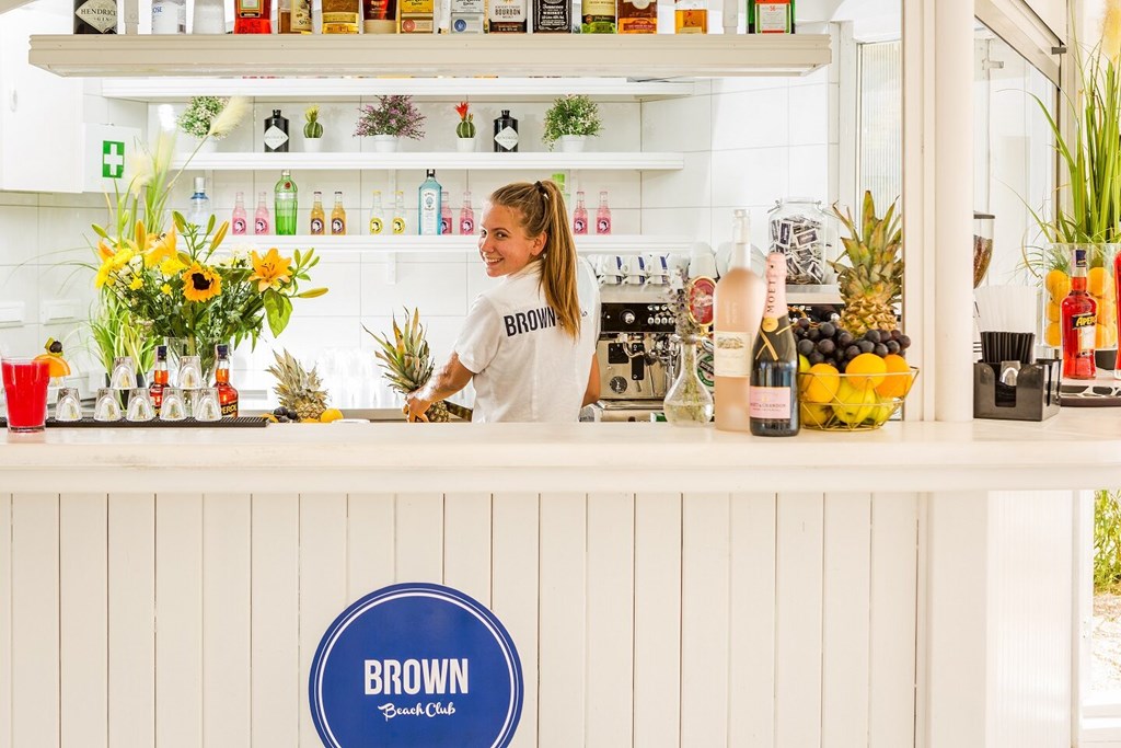 Brown Beach House hotel & spa: Bar