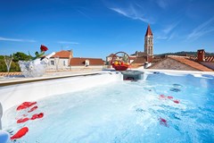 Palace Derossi: Pool - photo 17