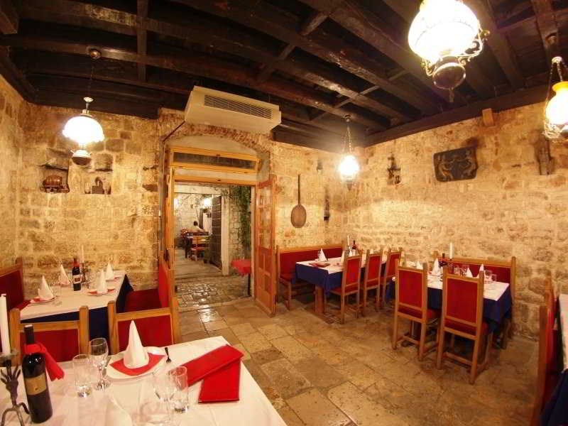 Heritage Hotel Tragos: Restaurant