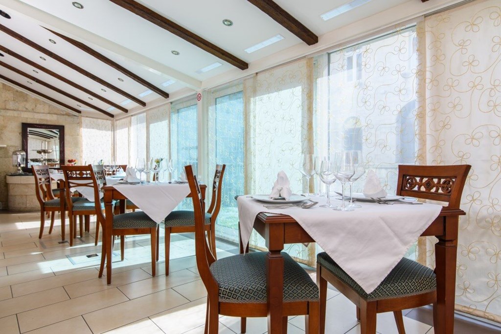 Hotel Vila Sikaa: Restaurant