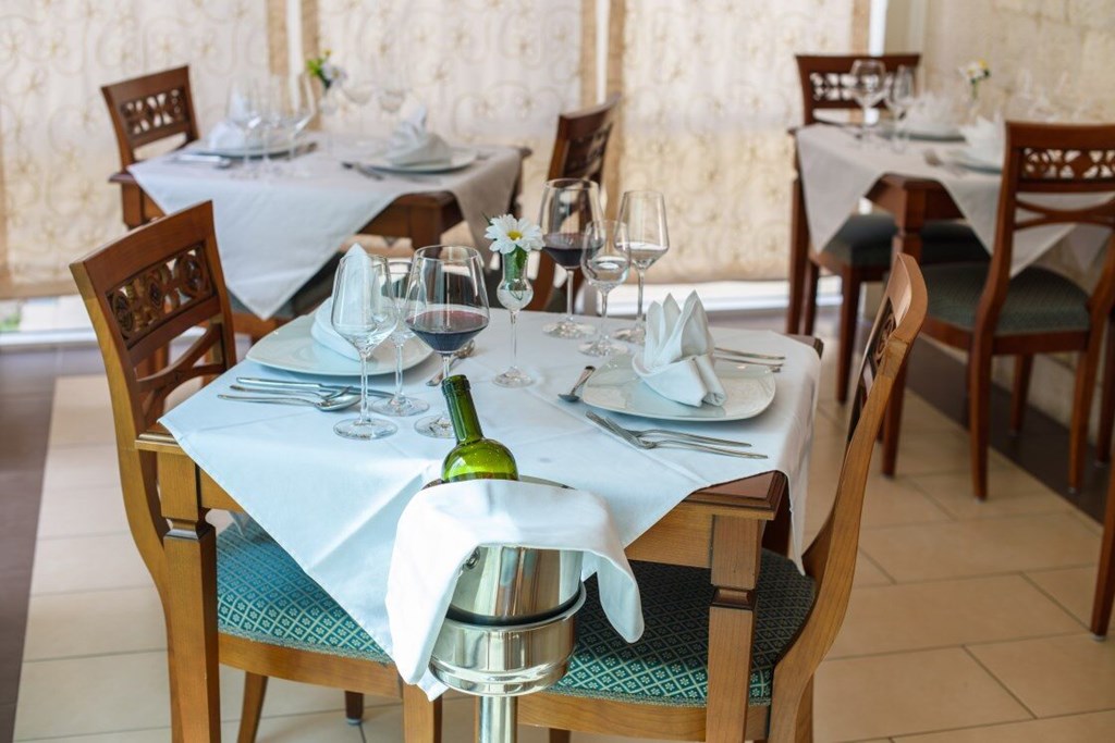 Hotel Vila Sikaa: Restaurant