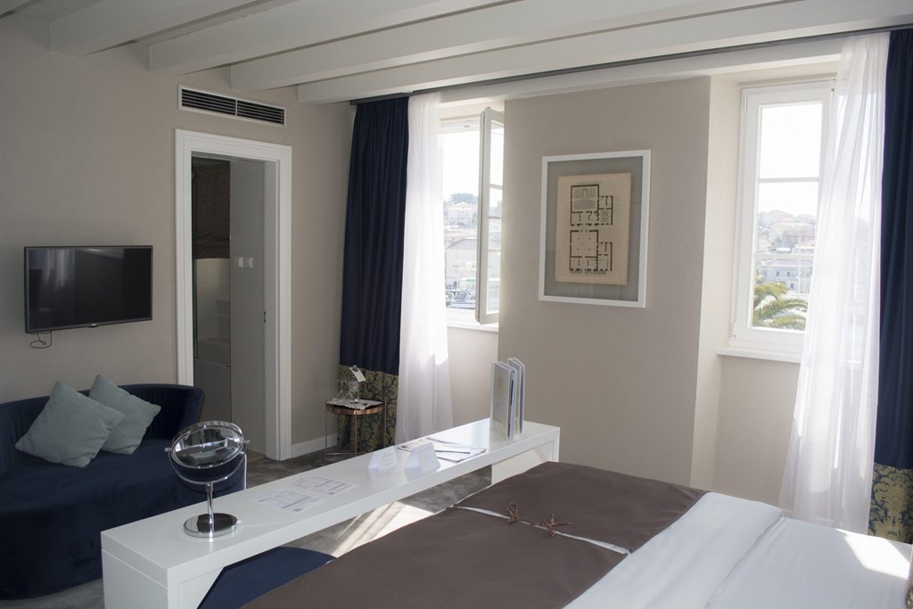 XII Century Heritage Hotel Trogir: Room DOUBLE DELUXE SEA VIEW