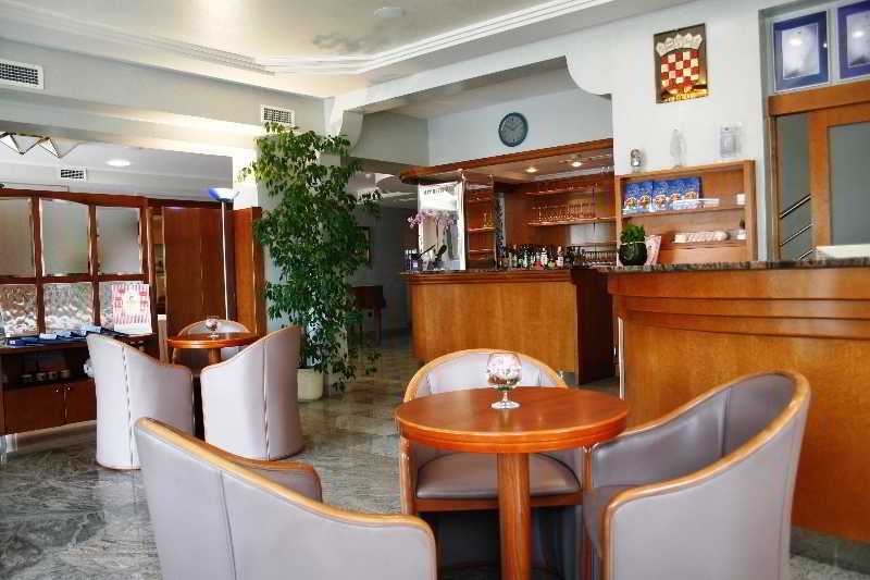 Hotel Villa Marija: Lobby