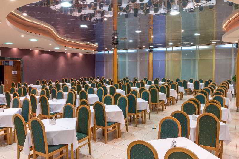 Imperial Park Hotel: Restaurant