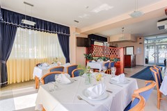 Viktorija: Restaurant - photo 8