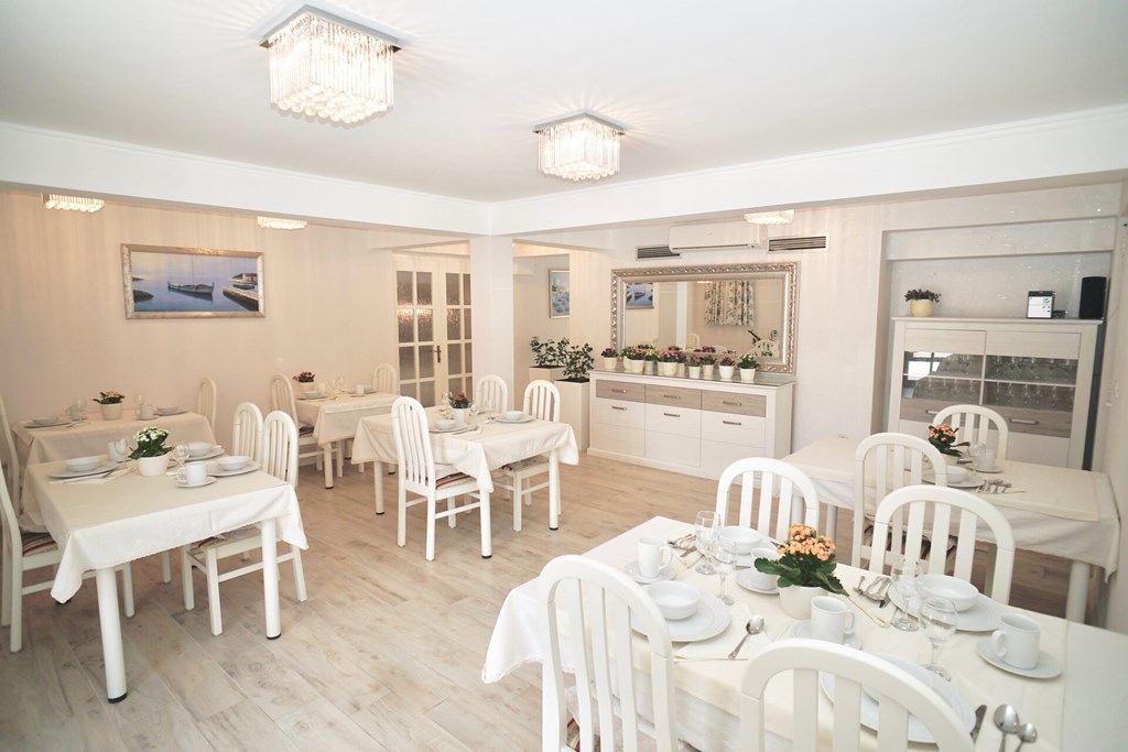 Villa Rustica Dalmatia: Restaurant