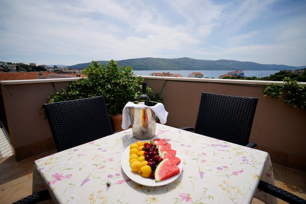 Villa Rustica Dalmatia: Room APARTMENT CAPACITY 5 TWO BEDROOMS