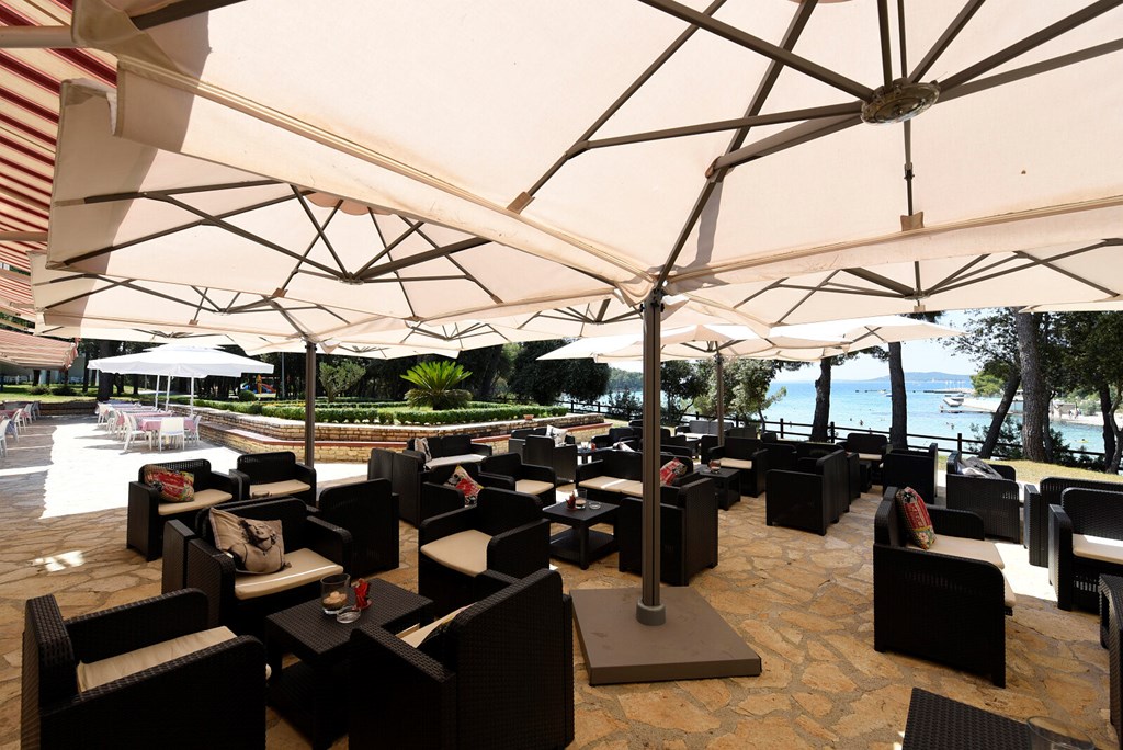 Crvena Luka Hotel & Resort: Bar