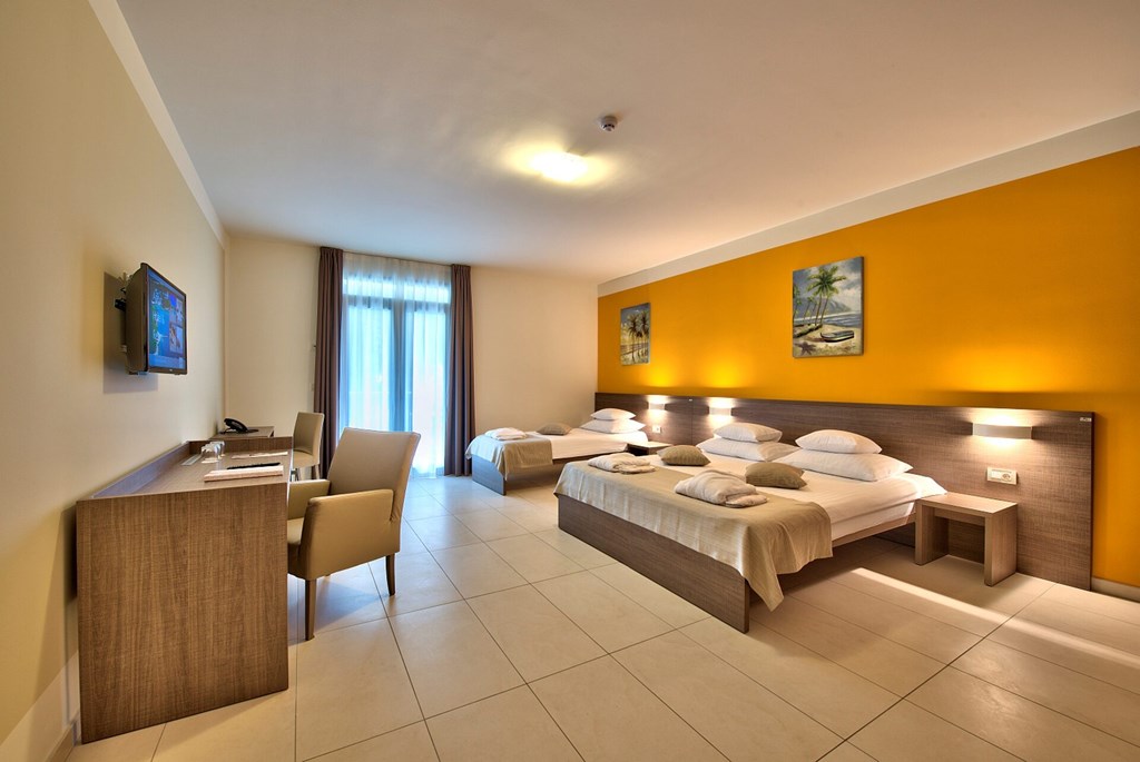 Crvena Luka Hotel & Resort: Room TRIPLE STANDARD