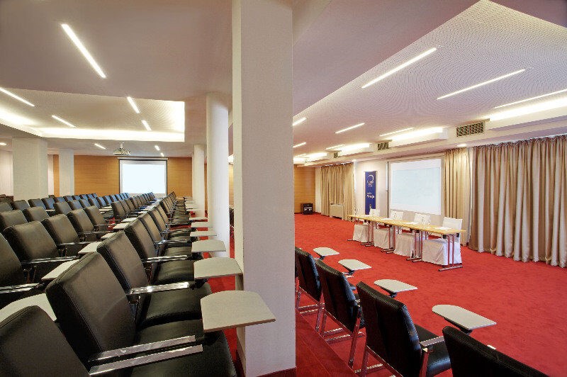 La Luna Hotel: Conferences