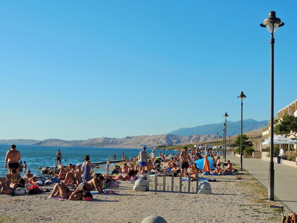 Apartments Luna: Beach