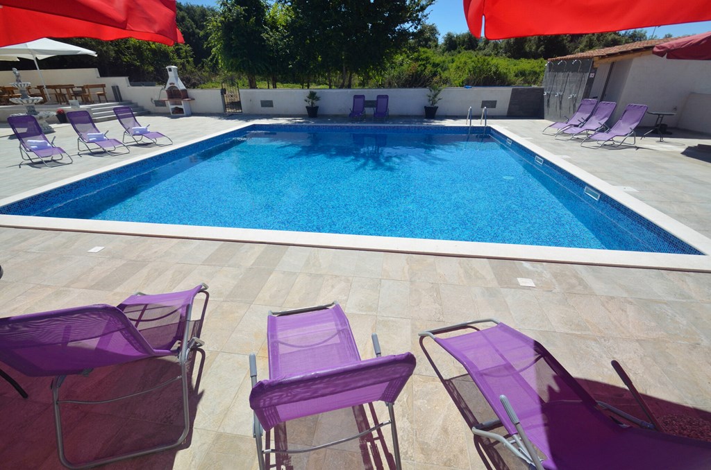 Aparthotel Villa Plat: Pool