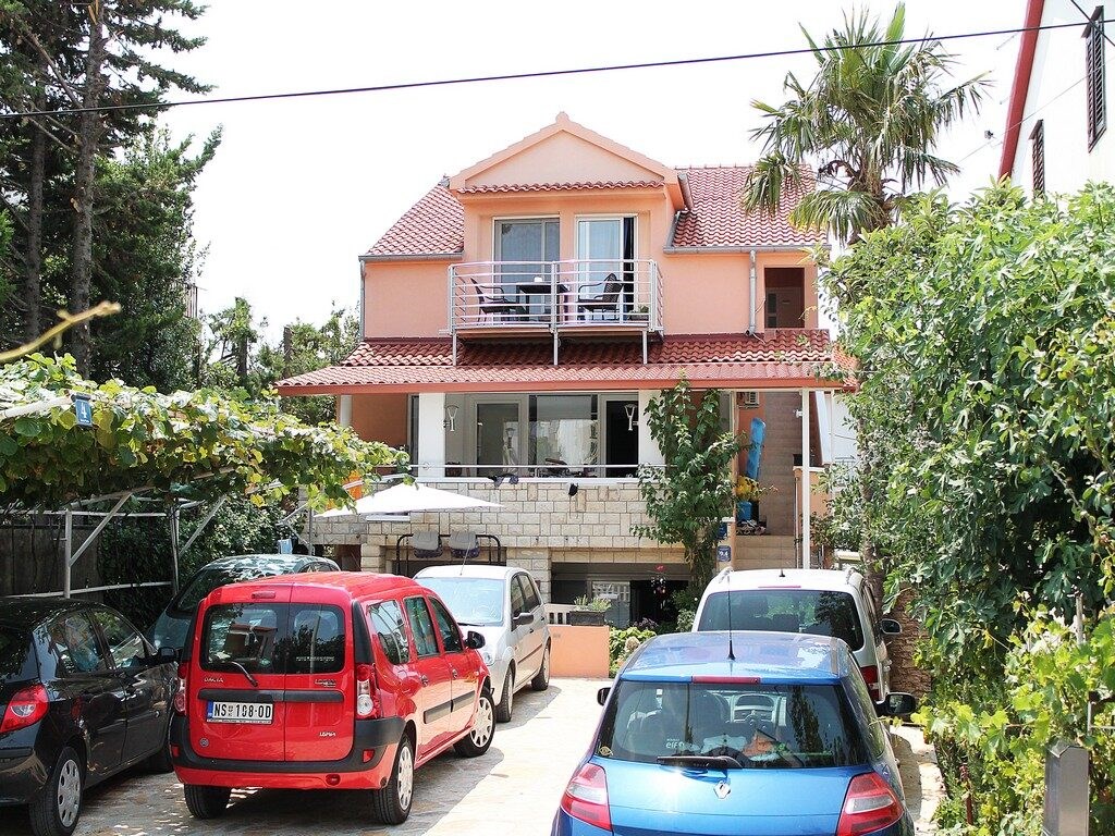 Apartments Ljiljana: General view