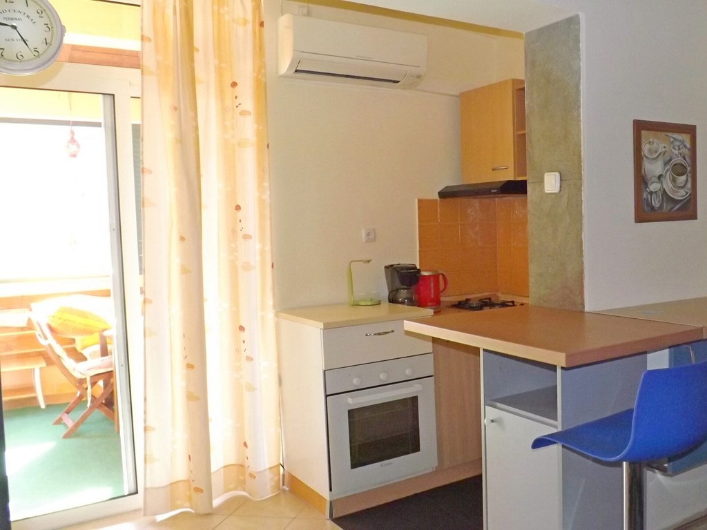 Apartments Ljiljana: Room APARTMENT CAPACITY 5 TWO BEDROOMS