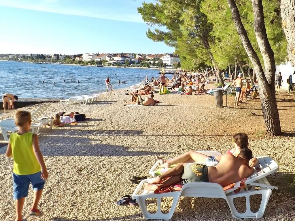 Apartments Ljiljana: Beach