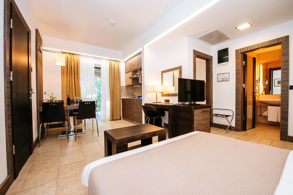 Zaton Holiday Resort Apartments 4*: Room