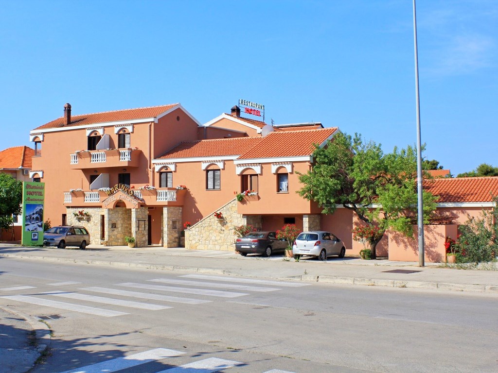 Hotel Marinko: General view