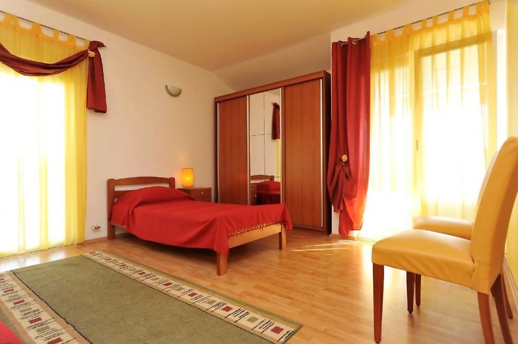 Apartments Alen: Room APARTMENT CAPACITY 5