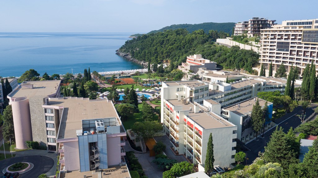 Iberostar Bellevue: General view