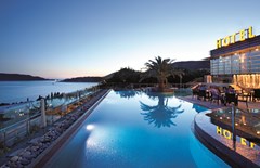 Queen of Montenegro: Pool - photo 13