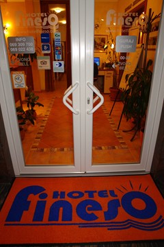 Garni Hotel Fineso: Lobby - photo 23