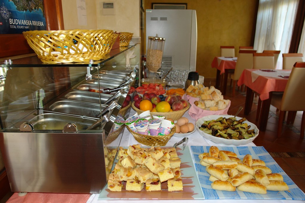 Garni Hotel Fineso: Restaurant