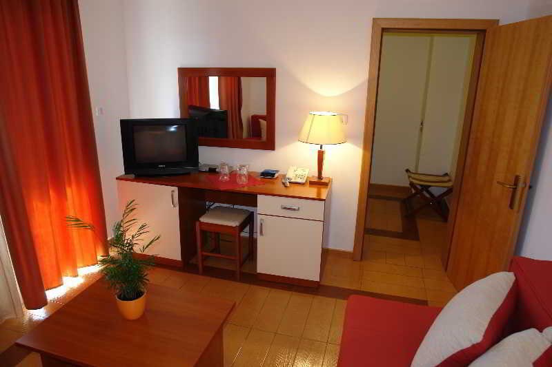 Garni Hotel Fineso: Room