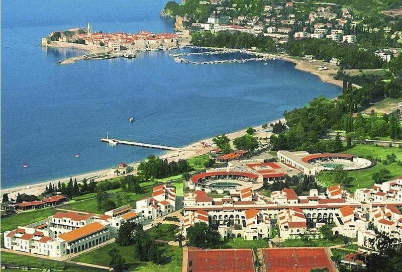 Slovenska Plaza: General view