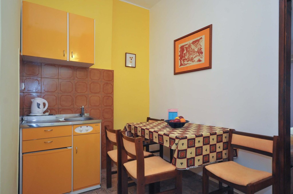 Balic Apartments: Room APARTMENT CAPACITY 4 ONE BEDROOM