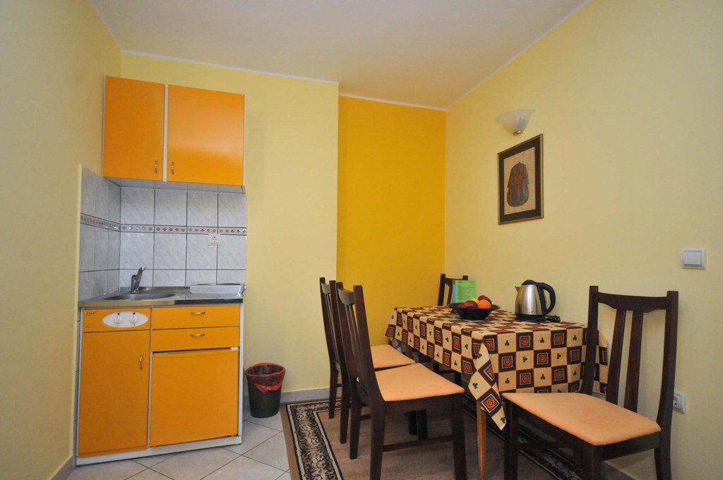 Balic Apartments: Room APARTMENT CAPACITY 4 ONE BEDROOM