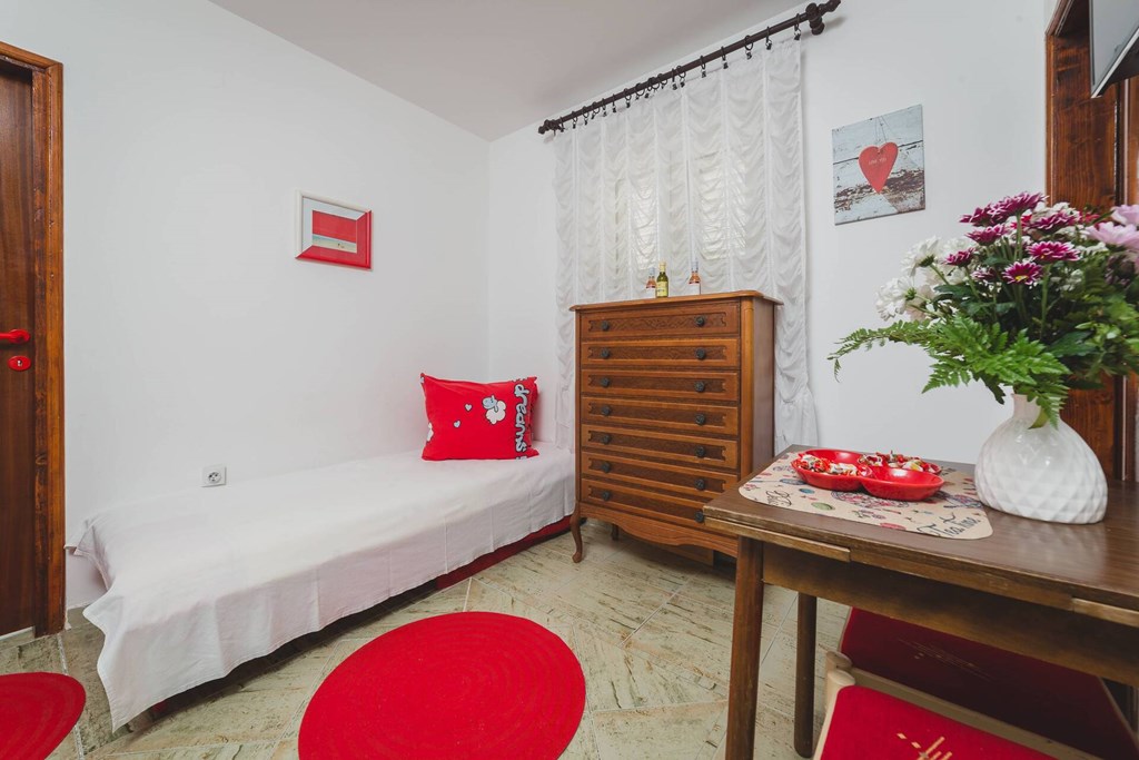 Apartments Andjela: Room APARTMENT CAPACITY 3