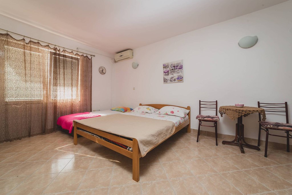 Apartments Andjela: Room STUDIO CAPACITY 3