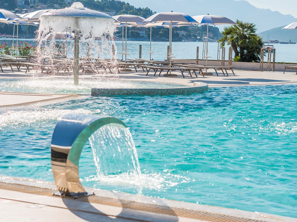 Palmon Bay Hotel & Spa: Pool