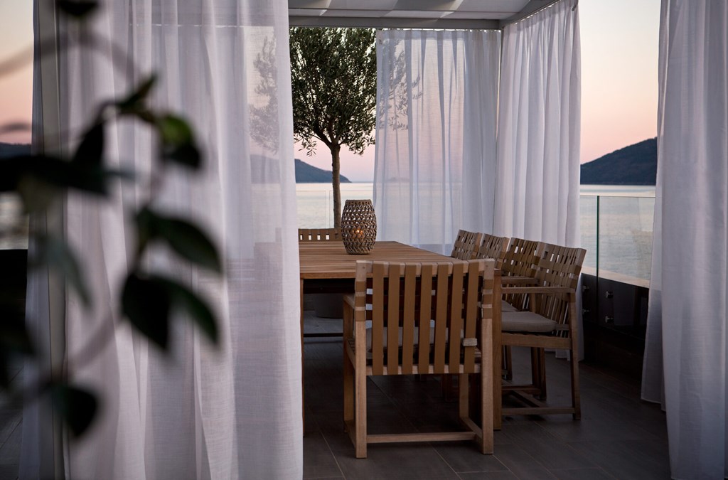 Palmon Bay Hotel & Spa: Terrace