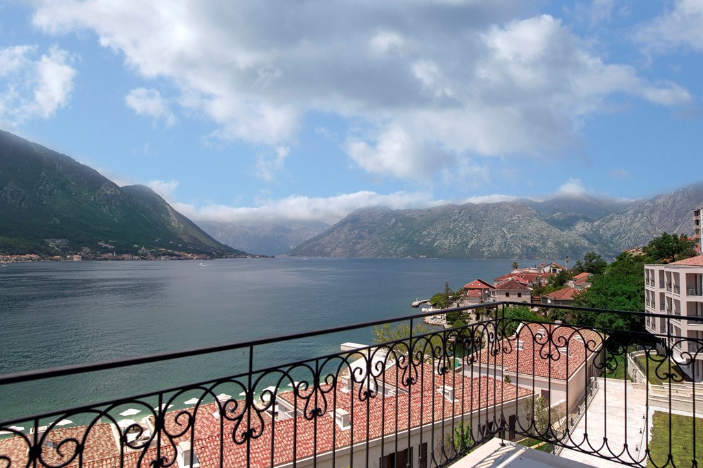 Hotel Huma Kotor Bay: Terrace