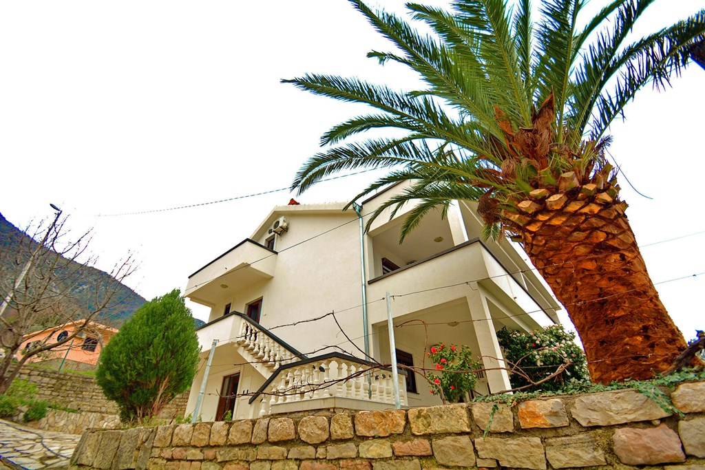 Cattaroom Apartments: General view