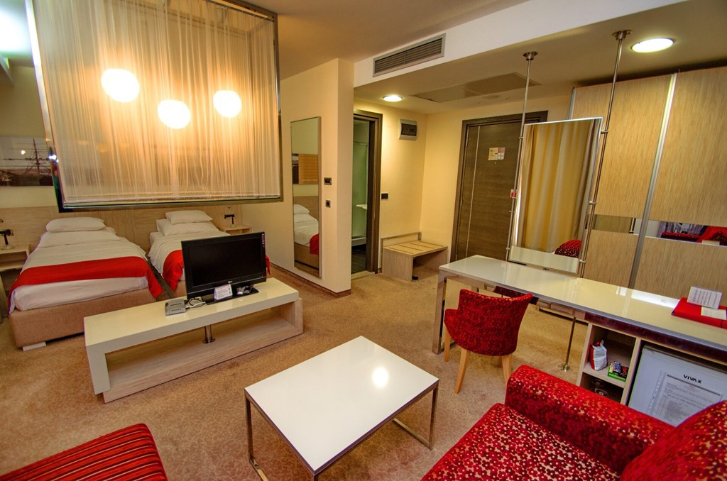 Residence: Room JUNIOR SUITE CAPACITY 2