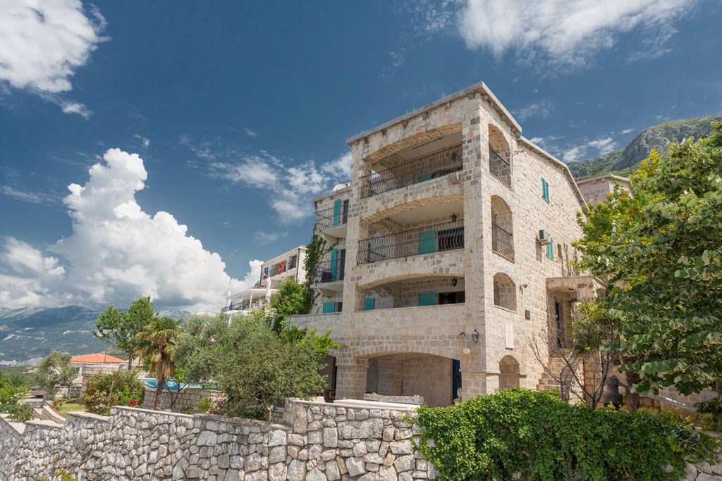 Olive Resort: General view