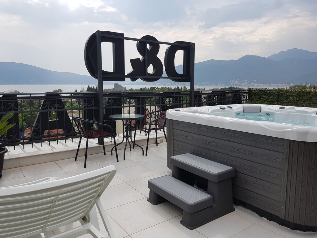 D&D Apartments Tivat: Pool