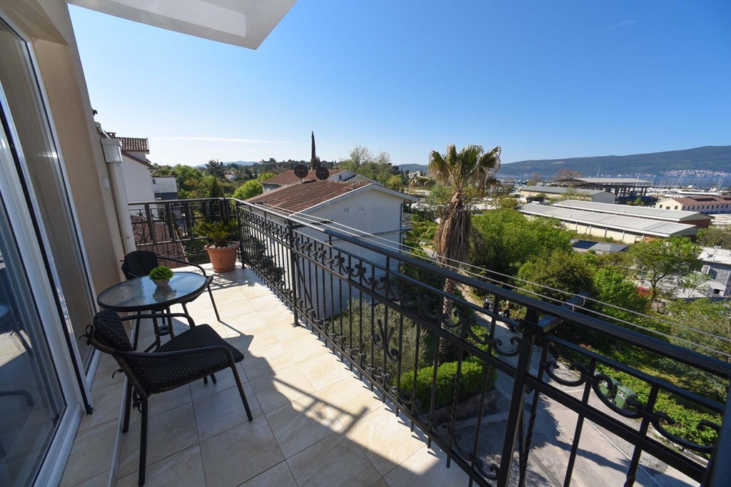 D&D Apartments Tivat: Room APARTMENT SEA VIEW TWO BEDROOMS