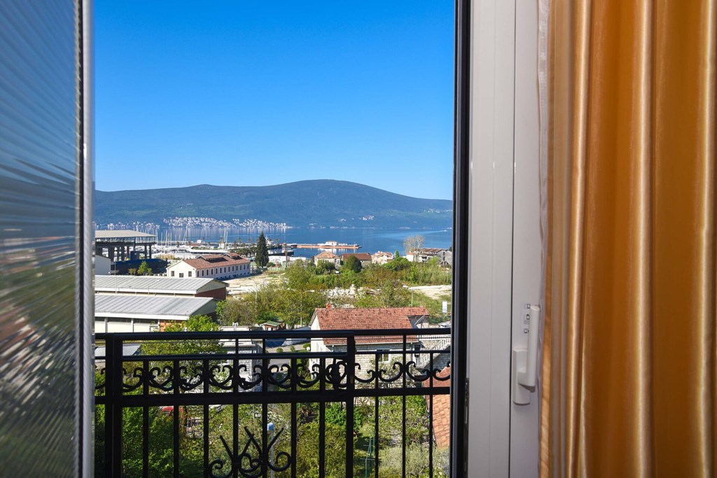 D&D Apartments Tivat: Room APARTMENT SEA VIEW TWO BEDROOMS