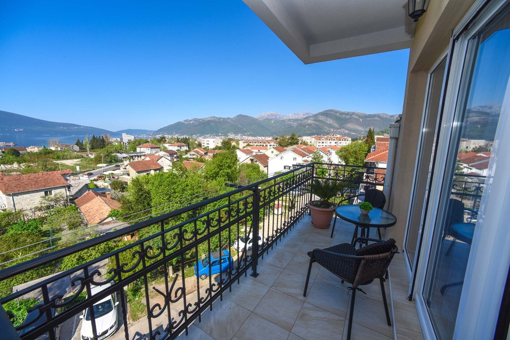 D&D Apartments Tivat: Room APARTMENT SEA VIEW TWO BEDROOMS