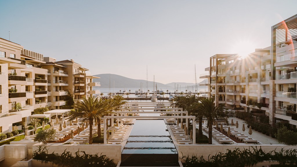 Regent Porto Montenegro Hotel: Pool