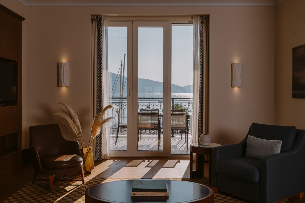 Regent Porto Montenegro Hotel: Room JUNIOR SUITE SEA VIEW