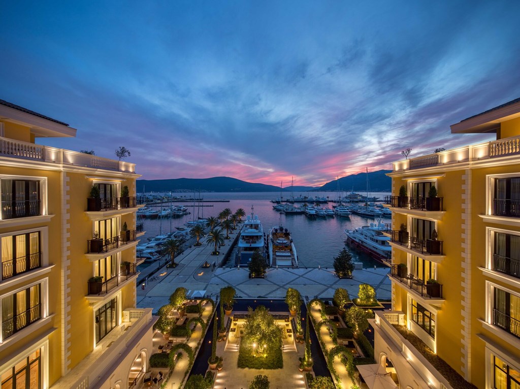 Regent Porto Montenegro Hotel: Terrace