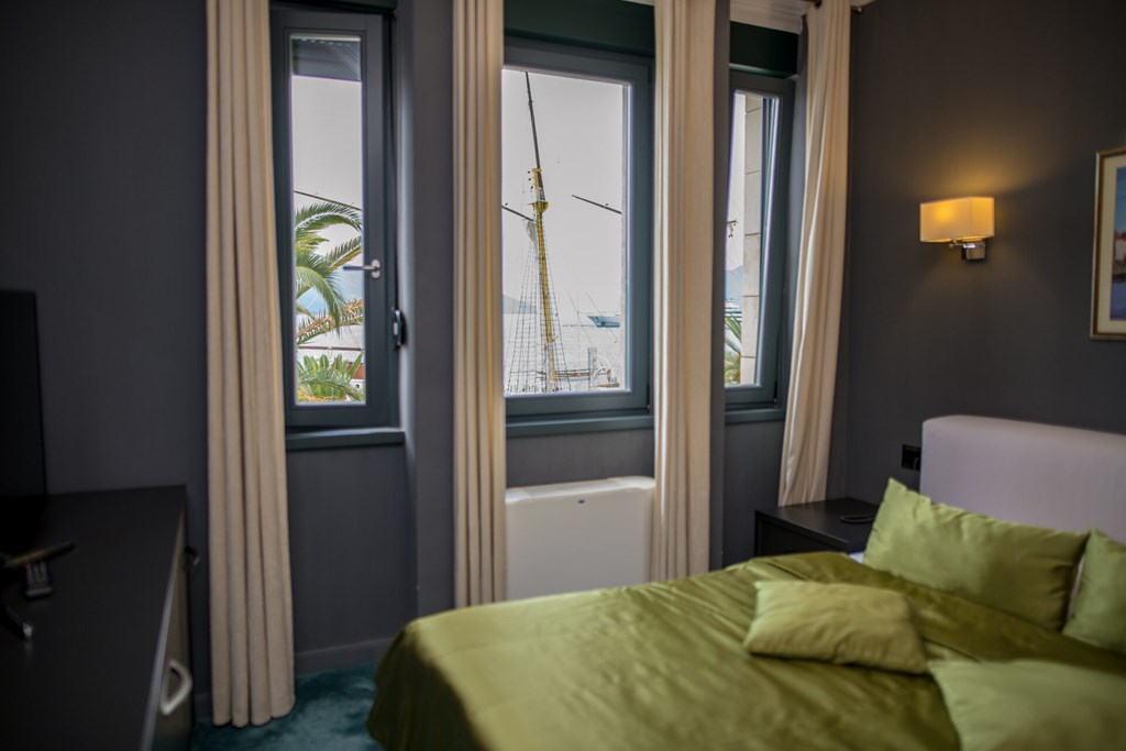 Hotel Astoria Tivat: Room SUITE SEA VIEW