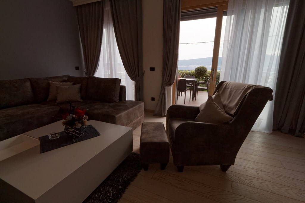 Jelena Villa & Apartments: Room APARTMENT TWO BEDROOMS WITH TERRACE